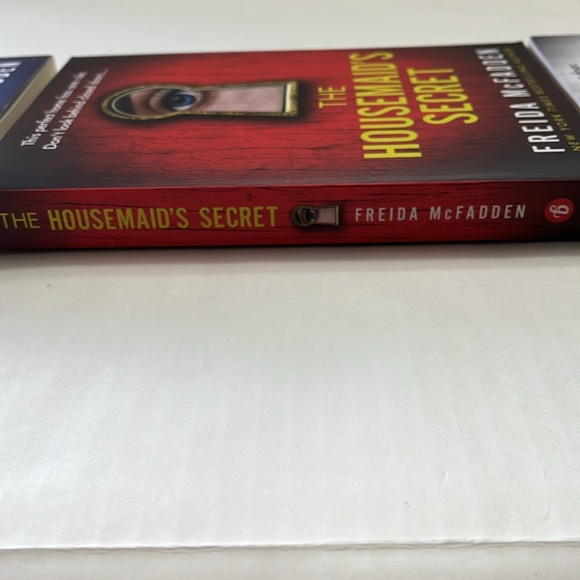 3 Set of Housemaid series books by Freida McFadden - Picture 8 of 9